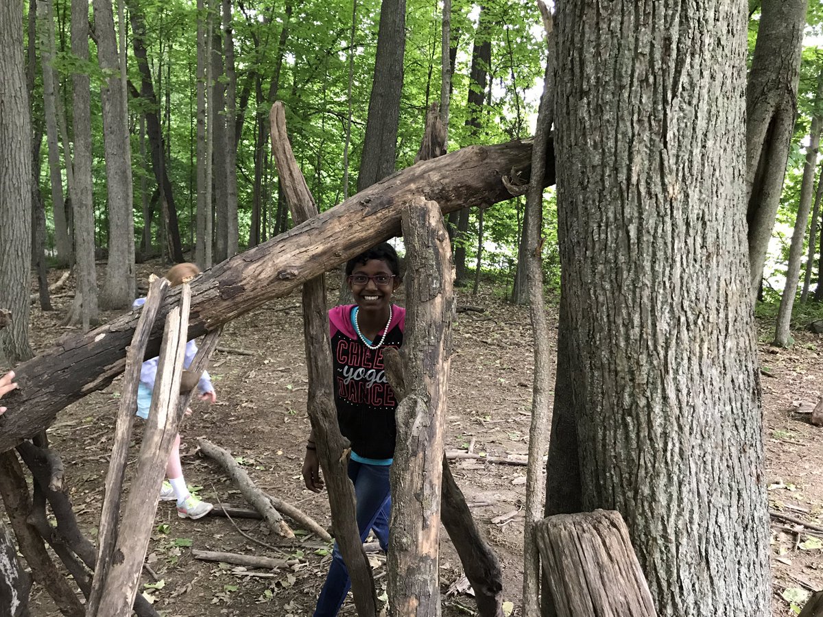 MsHerbertteach's tweet photo. Shelter for rent! #hillthinkers #tiiimbeeerrr https://t.co/sCpN78Xiuk