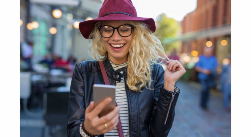 vibratoaudio's tweet photo. 1 in 3 Internet Users Has Made a Purchase Based on Sponsored Content | @adweek https://t.co/PrxdcTigSa https://t.co/s1SjWVaQia