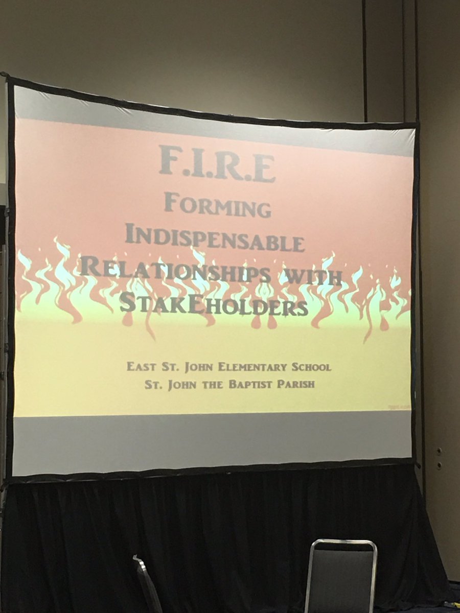 qtimoll's tweet photo. #tlsummit2017 #lateacherleaders Last session of the day and it is packed &amp; on FIYAH! #ignitestjohn @BradfordESJE #4 #SJBPPOY https://t.co/fizJi8DY4h