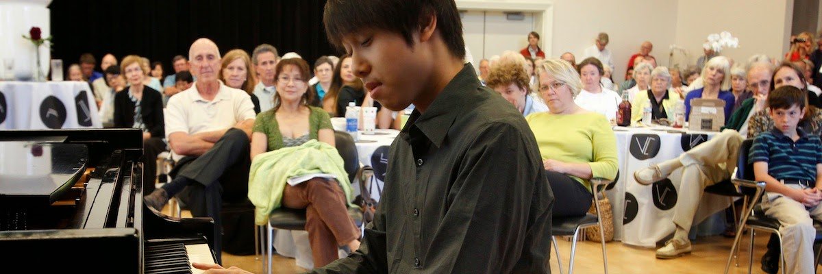 basshall's tweet photo. #Free #Cliburn2017 events today: lunchtime recital w/ non-finalist competitors &amp; master class w/ Christopher Elton https://t.co/oi213WufGF https://t.co/VrkkTdzLgi