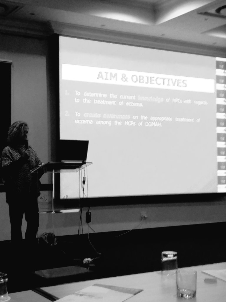 ralph_tendai's tweet photo. Eczema , an eye opening analysis on what is knwn about it . Great work to the undergraduates and @deirdre_engler  #SASOCP2017 https://t.co/MviiRR7NvG