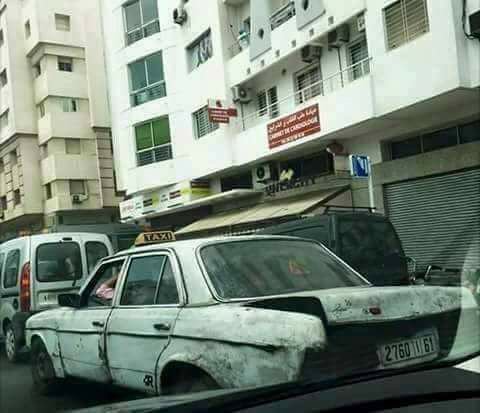 issambenj's tweet photo. Ce taxi a passé avec succès sa visite technique! Il a le droit de circuler librement à Casablanca sans que la police ne l'interpelle! 👏🏻👏🏻👏🏻 https://t.co/74FxnZkQUW
