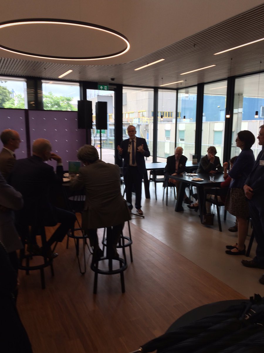 rosenthal_uri's tweet photo. Met AWTI bij Chemelot Limburg: sustainable innovatie; uitvinden  innovatie markt kost vele jaren ! @AdviesraadWTI https://t.co/N00zHZPbD1