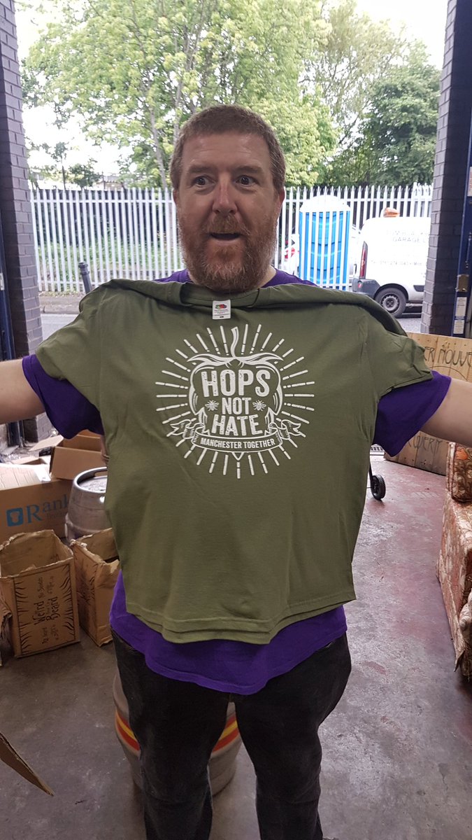 ManchesterBee_r's tweet photo. SURPRISE!!!

The AWESOME #HopsNotHate t-shirts made it in time!

And thanks to @THCAMRA we can take cards for these! https://t.co/bPOxtXb7kx