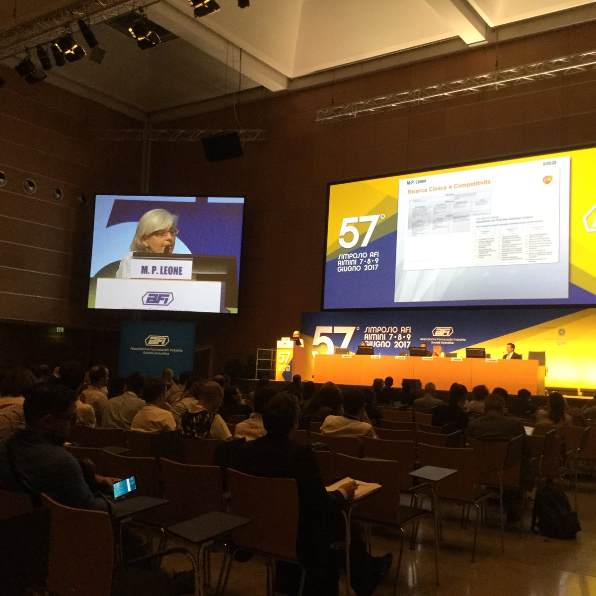 GGRecchia's tweet photo. MP.Leone @gsk_it a #simposioafi2017 "Italia ultimo paese Europa x n.studi su vaccini. Serve una piano condiviso per invertire la situazione" https://t.co/15Z3lb6TjP