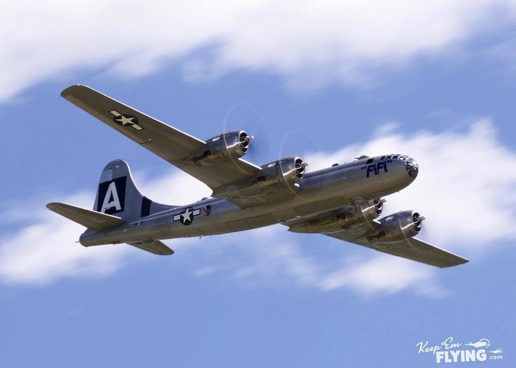 keepemflyingcom's tweet photo. "Fifi" 😍 #fififriday #Boeing #b29 #bomber #superfortress #fifi #usaf #ushistory #history #ww2 #ww2 #warbird #keepe… https://t.co/vUwzZKJPZ6 https://t.co/UIsieqULkp