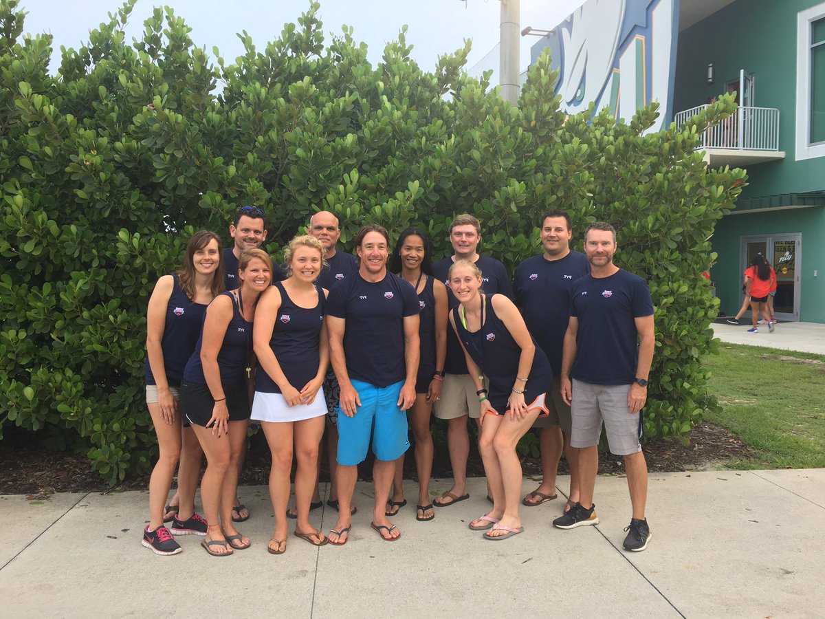 Squad goals at #NOWS17! What a crew! 😁