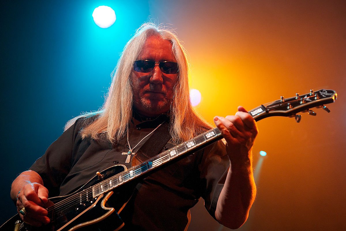 Happy Birthday Mick Box! Xx 