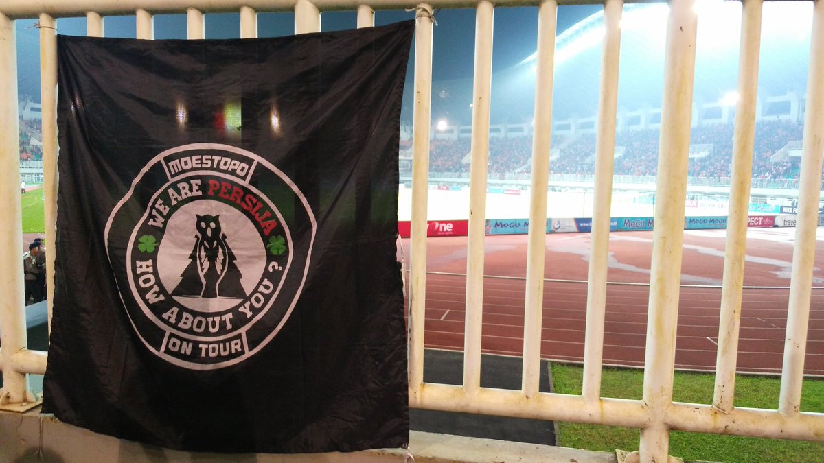 Pandangan lurus kedepan awas serangan dari belakang #PersijaDay #AwayDay