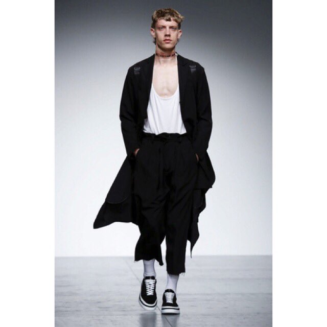 savalasmodels's tweet photo. #SavalasMan 💥THOMAS DUNN 💥
Walks for #TournedeTransmission #SS18 show during #LFWM 🙌🚶🏼👀#TeamSavalas #NewFace https://t.co/Ea1nEuHHTS