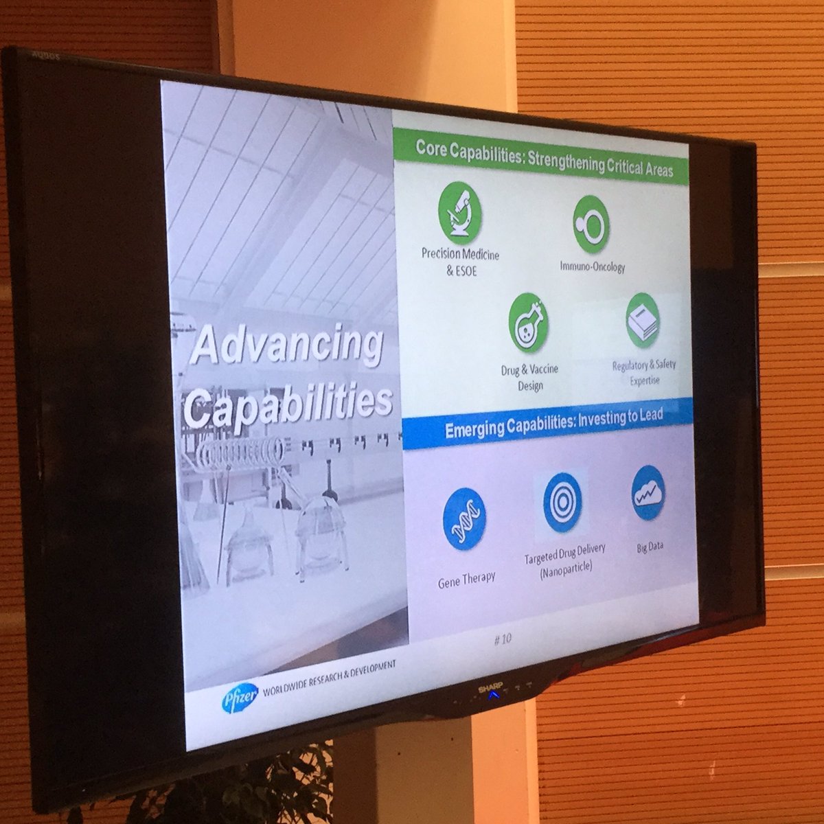 GGRecchia's tweet photo. Partnership with Academia is critical to access emerging capabilities #GeneTherapy enabling discovery innovative therapies #simposioafi2017 https://t.co/tcYvLIsNZd