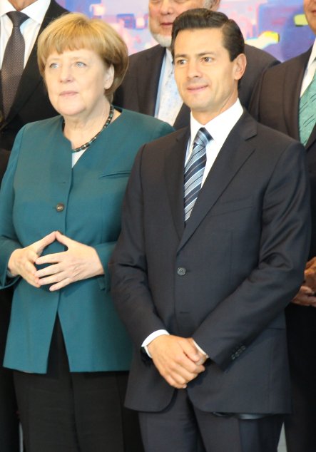 Fortalecemos nuestra relación con #ALE, compartimos posiciones y valores para enfrentar retos globales. Bienvenida Canciller #Merkel <a href="/SRE_mx/">Relaciones Exteriores</a>