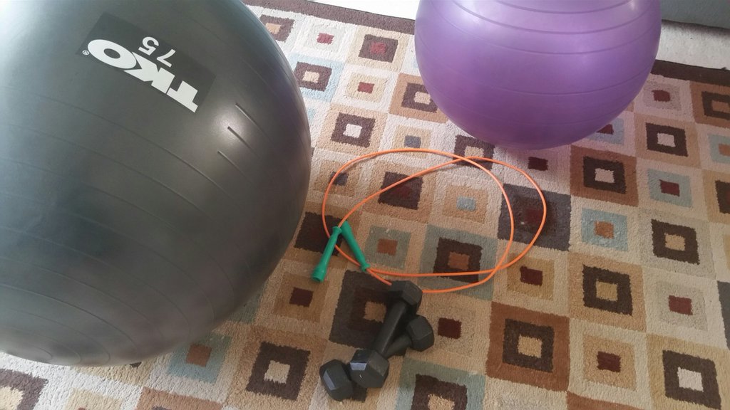 cararoesner's tweet photo. #MolinaSweepstakes #WorkoutWednesday https://t.co/uMOw16Qbry