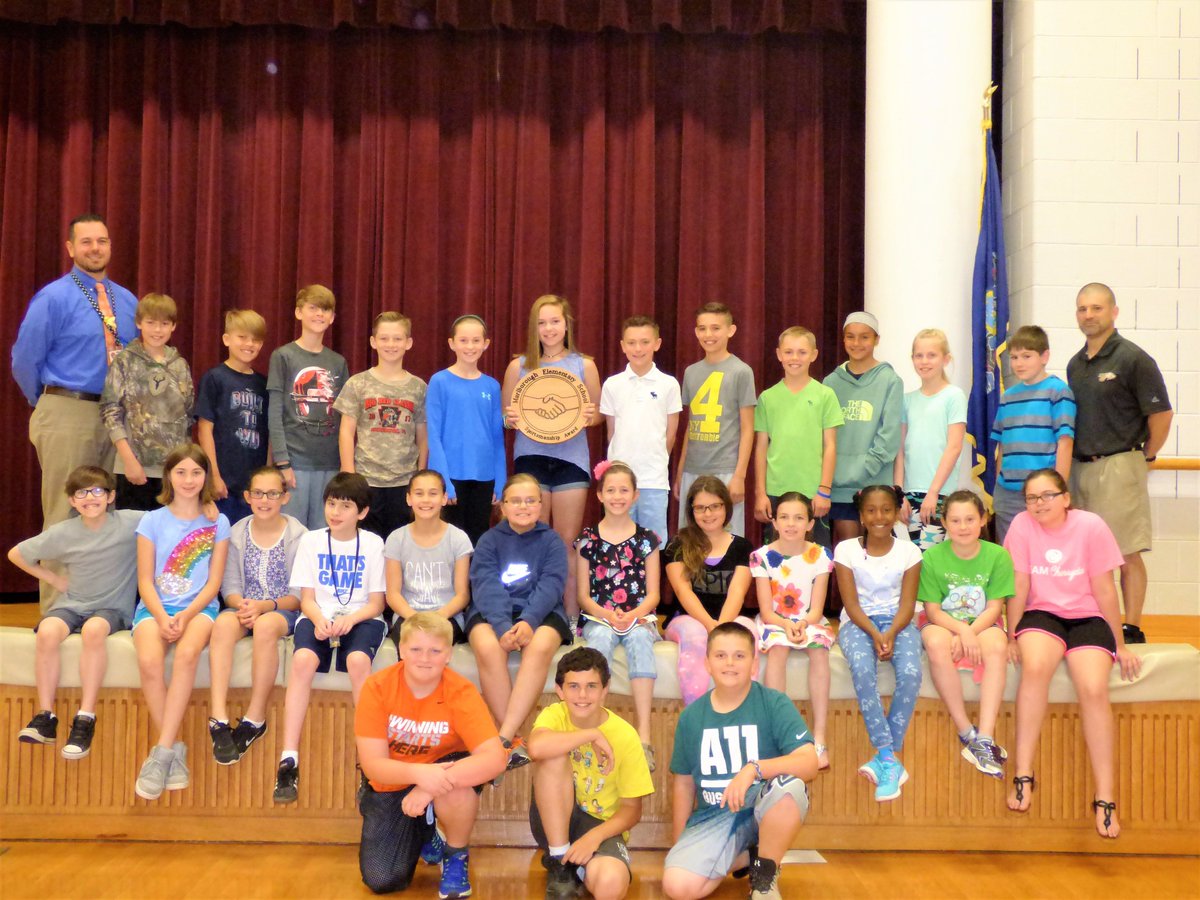 MrLangenback's tweet photo. Marlborough's First "Sportmanship" Award Winners. Way to go Room 18! What a great year! @danmoyer38 @MarlMotruk https://t.co/5juUcXqZDw