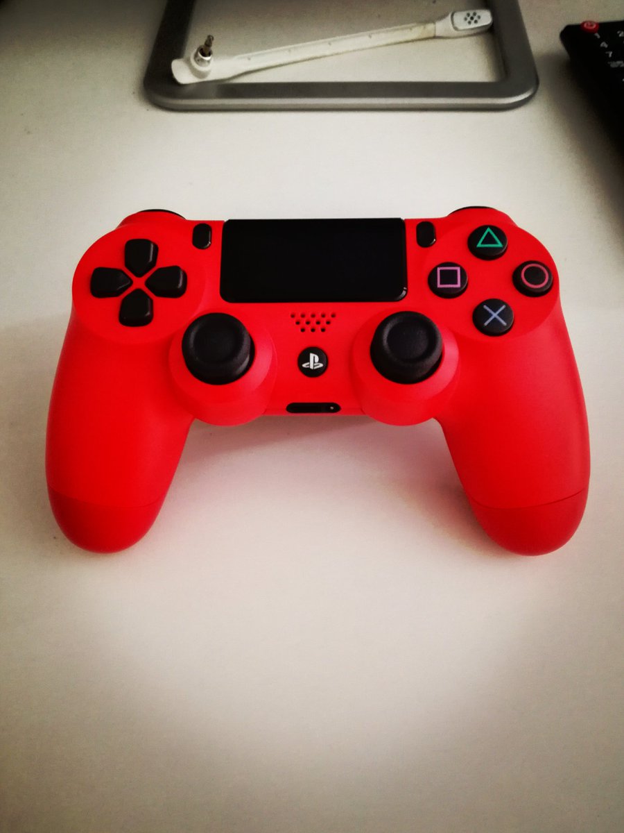 The new edition to the family
<a href="/DameAndThatGame/">Dame</a>