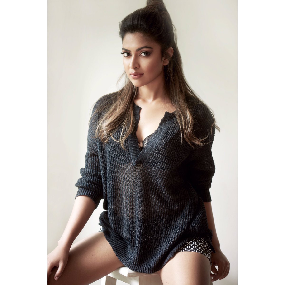 Image result for 1.	Amala Paul fans criticized for posting glamorous pictures on FB