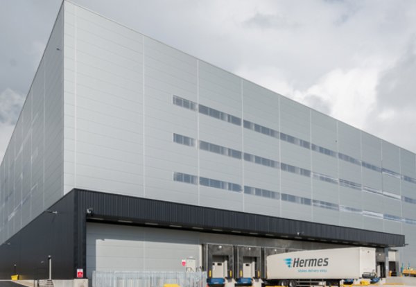 Fashion giant plans £150m super warehouse!  bit.ly/2rIo7Zg 

ww.Versaco.co.uk 

#ConstructionNews #ConstructionRecruitment