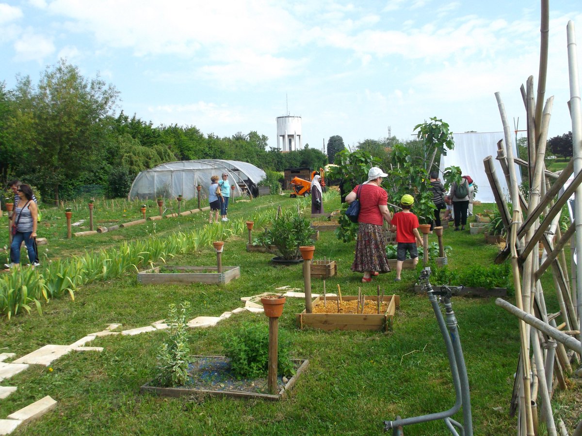 retour en image sur les #rdvauxjardins au #jardinpartagé de semailles : c'est vous qui faites vivre ce lieu! :D bit.ly/2rIyMmN
