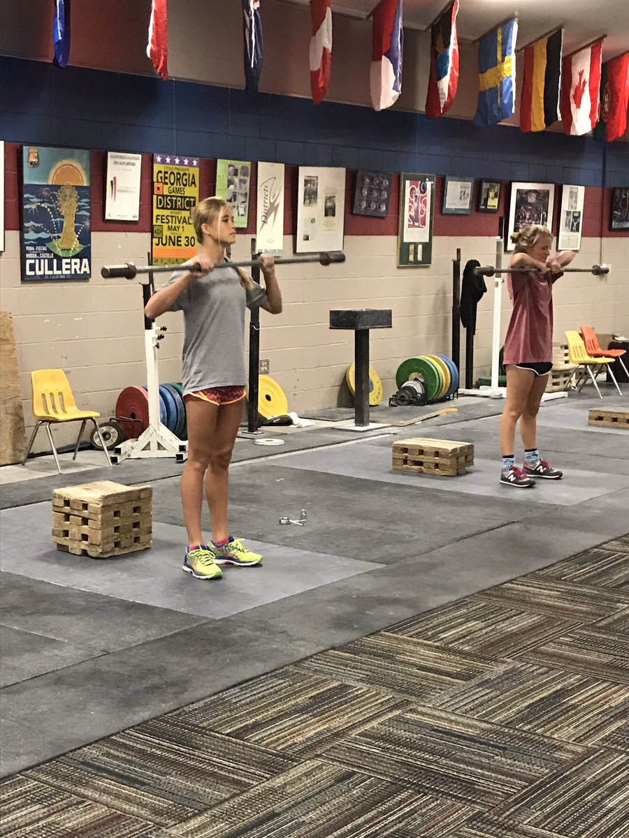 SVAVolleyball's tweet photo. Early morning gains. https://t.co/opkQBuUHJ7