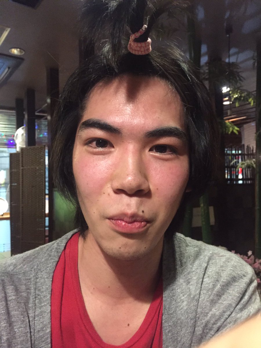 顔赤い