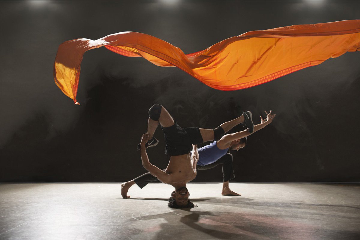 ravennafestival's tweet photo. .@SJeyasinghDance Material Men redux + The Smith Quartett
https://t.co/0mbdPhagm5
10/6 #RavennaFestival https://t.co/OfzdSX0j2c