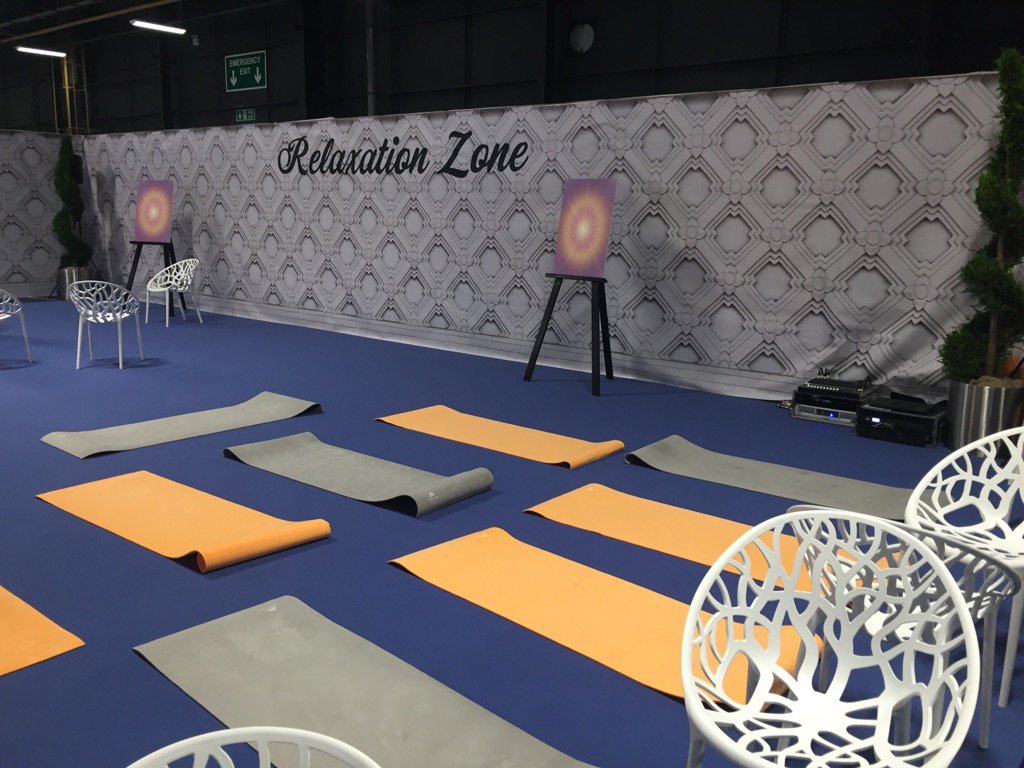 ideal_home_show's tweet photo. Escape from the hustle and bustle of the show and visit our #RelaxationZone near the Eat &amp; Drink cross over 💆🏼#IHS https://t.co/PnN09NLNIq
