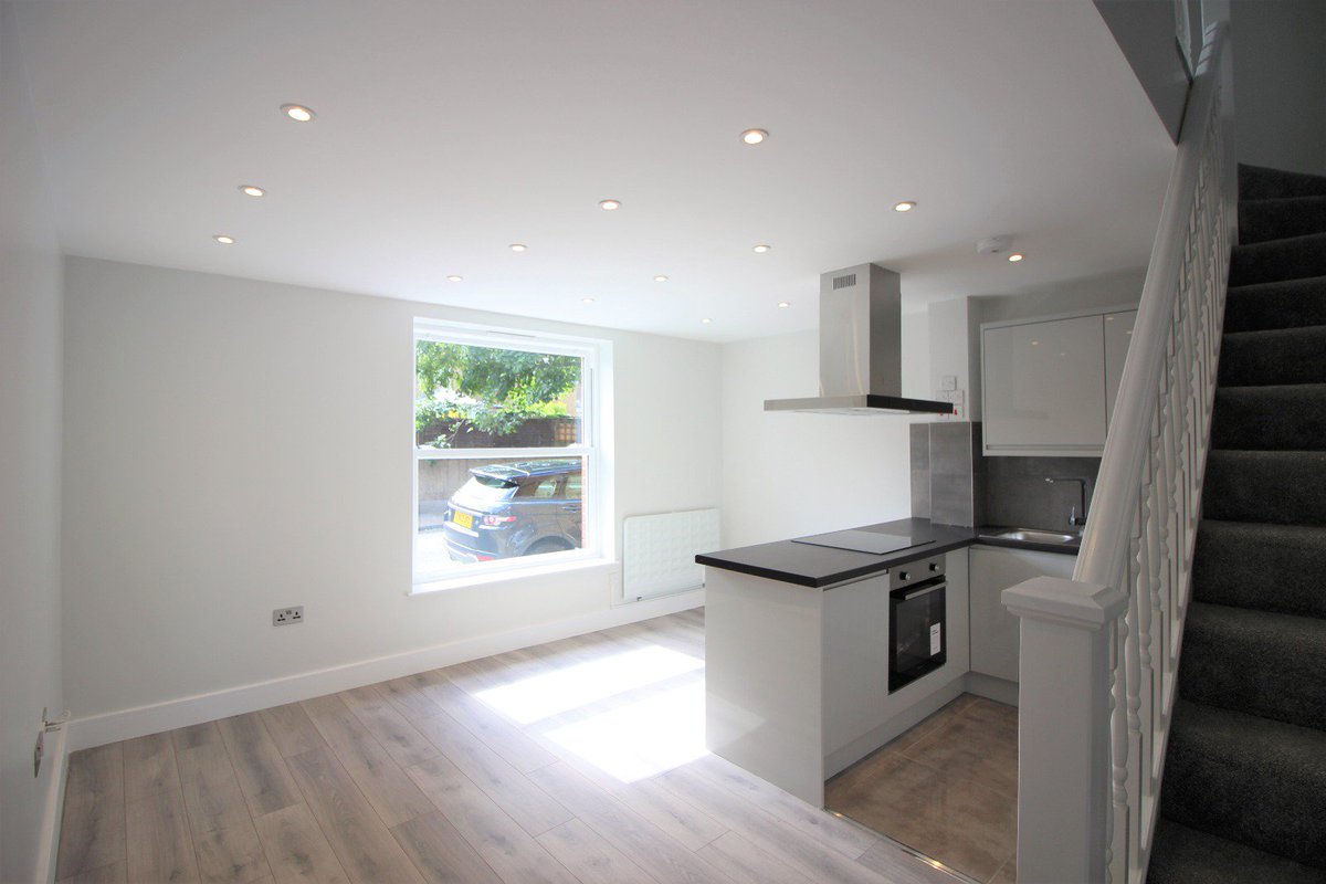 PointviewEstate's tweet photo. To Let: Range of brand new high end large 1 #bedroom maisonette #ToLet in #Dartford with off road parking visit https://t.co/BHTdZACWvg https://t.co/IYZ5BYxiUb