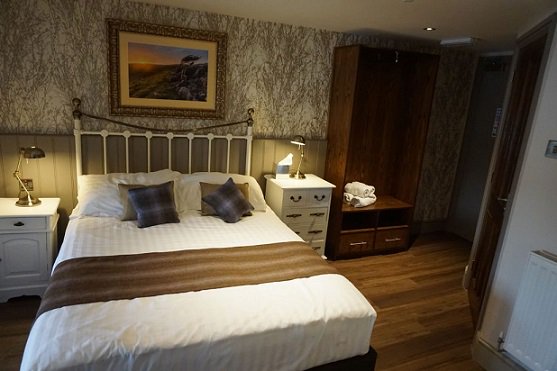 Wondering where to go for a weekend break? Why not stay in one of our newly refurbished rooms? #YorkshireDales #Austwick