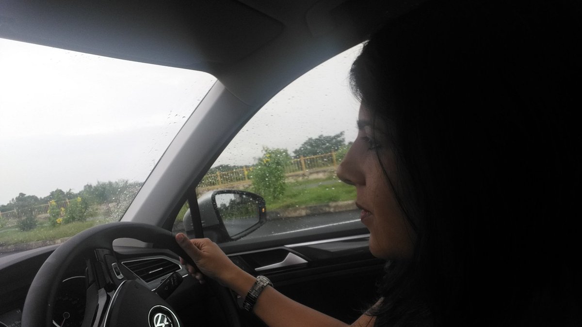 SwatiKJain's tweet photo. Driving and shooting @volkswagenindia #Tiguan 2 litre Diesel recently launched in India @BTVI @TheAutoShowBTVI @Volkswagen @vwpress_en https://t.co/BUiEWPrr4t