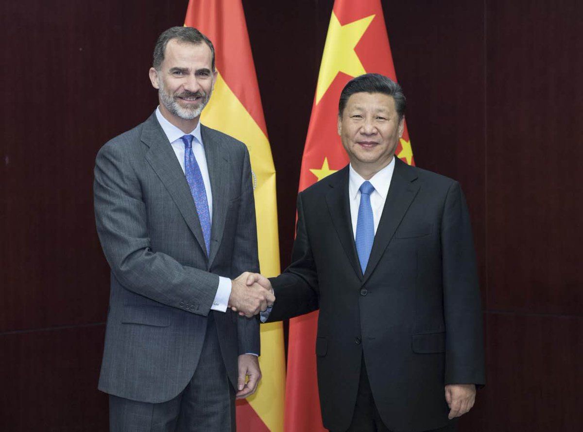 PDChina's tweet photo. Chinese President #Xi met with Spanish King Felipe VI, saying China welcomes Spain's participation in #BeltandRoad https://t.co/TSluvxz0WG https://t.co/8mbfMxxQY6