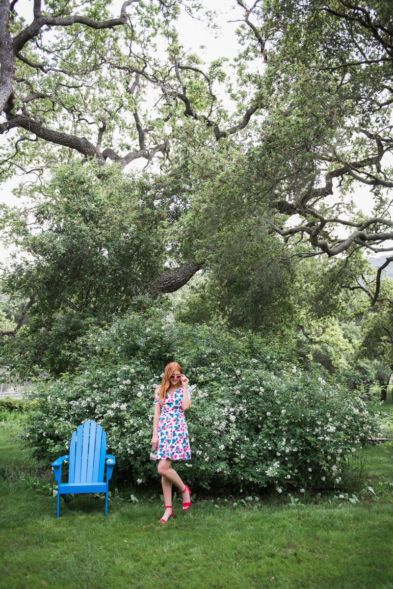 draperjames's tweet photo. Spotted: A #DraperJamesBlue lawn chair right next to our Cherry Orchard Love Circle Dress ๐๐ https://t.co/lNFk06ORTp https://t.co/CzSR583Zg7