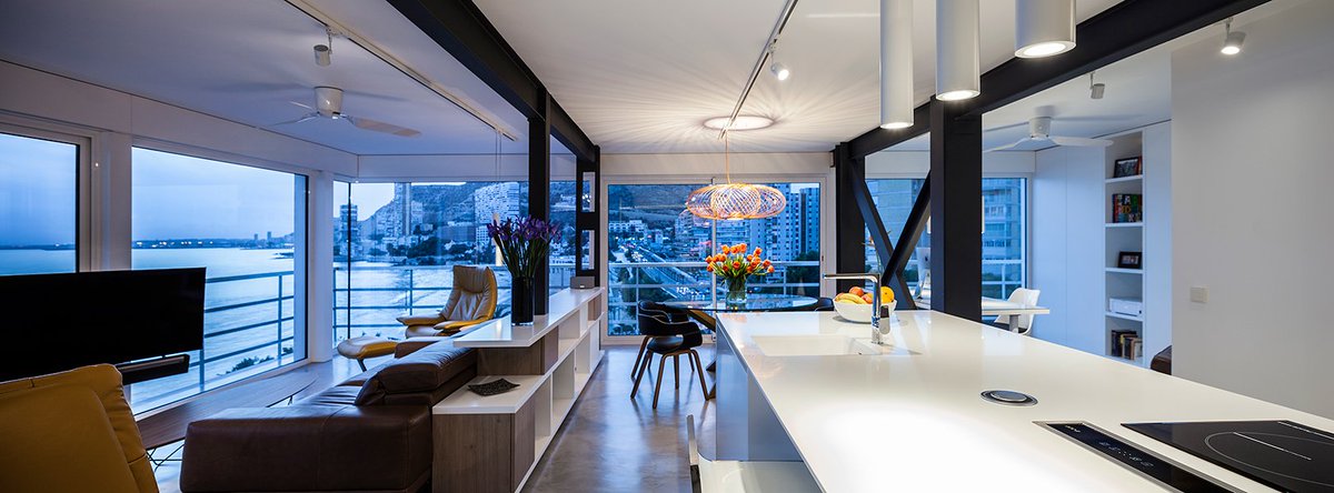 KLINEventanas's tweet photo. Nos encanta el #aluminio y más terminar la semana con proyectos de nuestros Expert #ventanas #K·LINE
#FelizFinde https://t.co/ou4fHdF5Hp