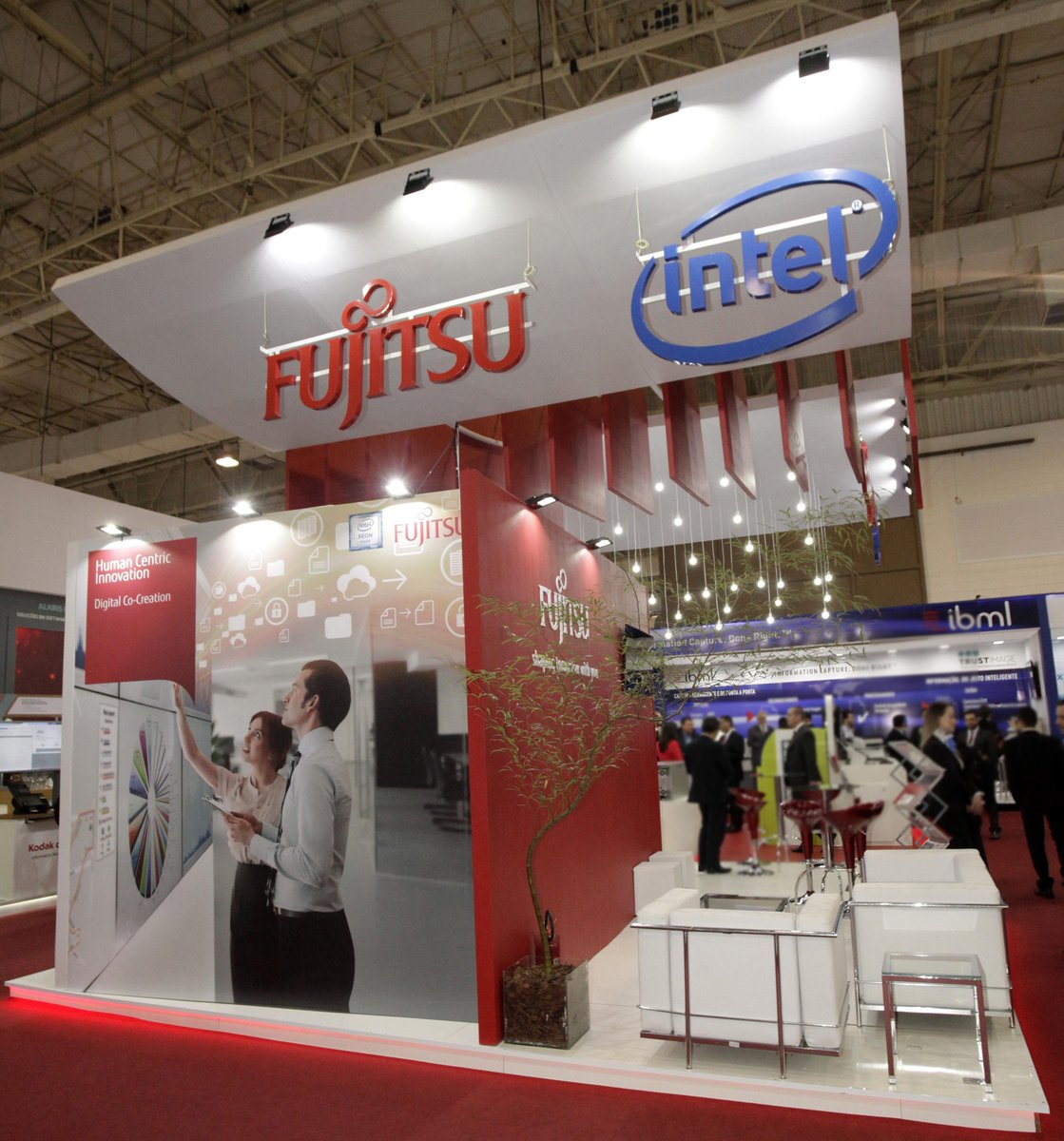 fujitsu_br's tweet photo. Agradecemos a todos que compareceram ao nosso estande! #ciab2017 https://t.co/hGMkIIhg8l