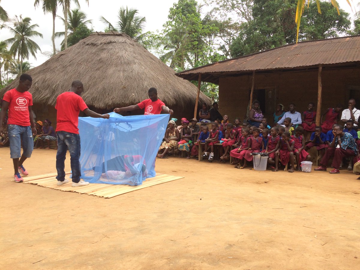 emergency_ong's tweet photo. “Health promoters” diffondono in #Sierraleone importanza pratiche prevenzione sanitaria e che salute è diritto https://t.co/adys1EjHzN https://t.co/naqolvJCSW