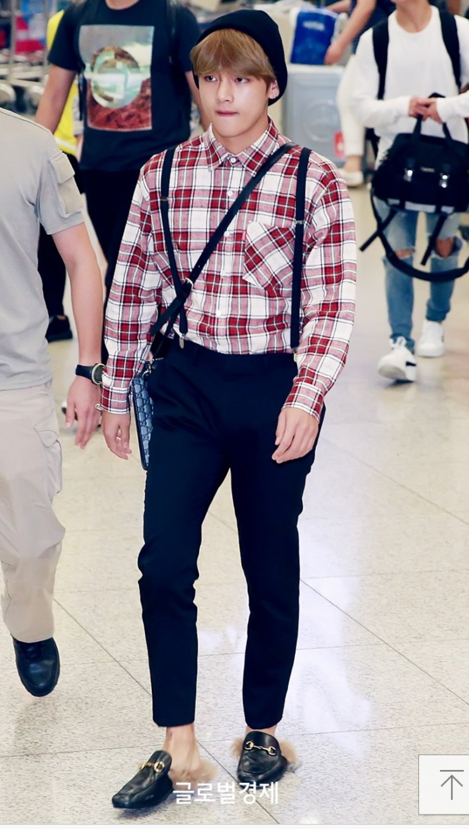 DB4eG_VUIAA_Yjn.jpg:large