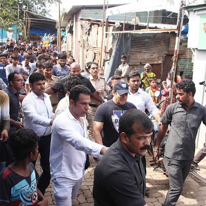 اظہر tweet media