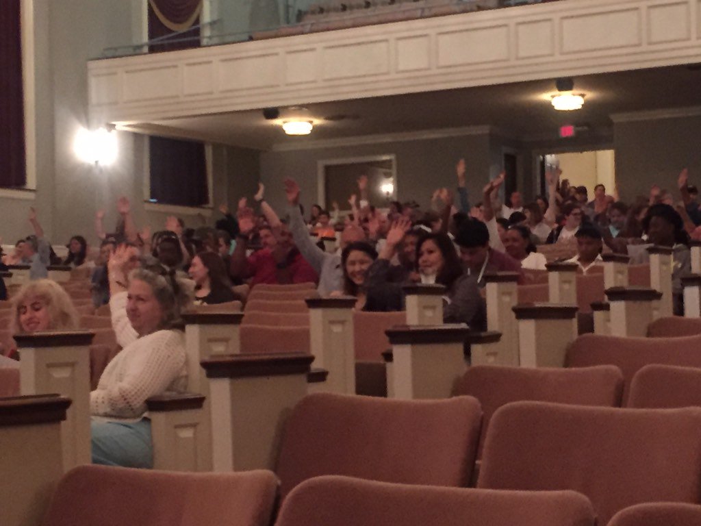 GuilfordTodd's tweet photo. Kicking off a great summer welcome program for our new students and families!! A beautiful day @guilfordcollege! https://t.co/uJvw5lAX1C