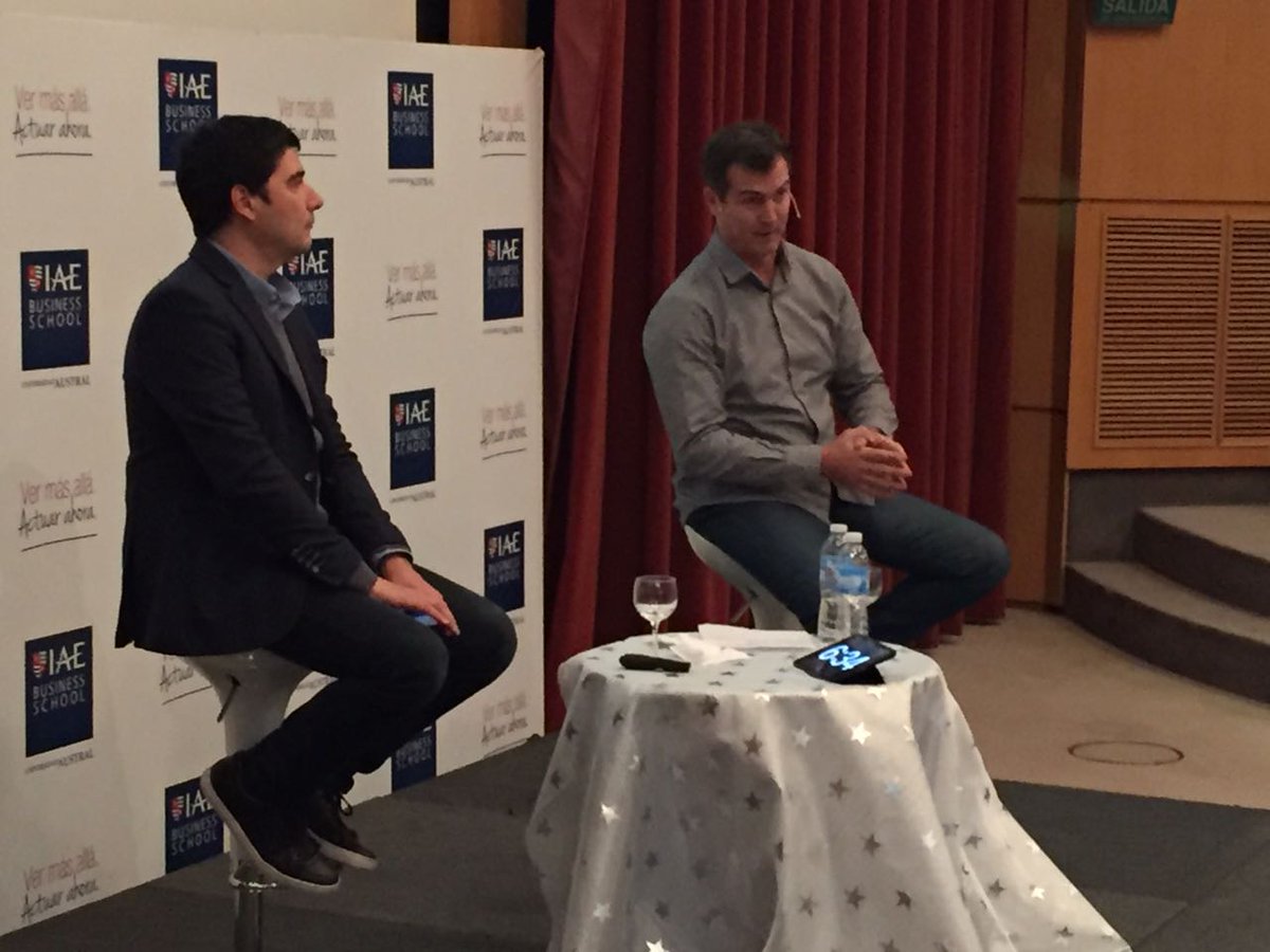 "Siempre me preparé y capacité para ser emprendedor " Alejandro Estrada #HackatoNavesIAE