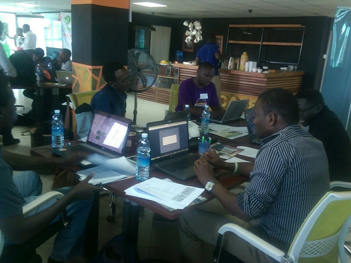 ivan_upsons's tweet image. #datalabug team bruce lee