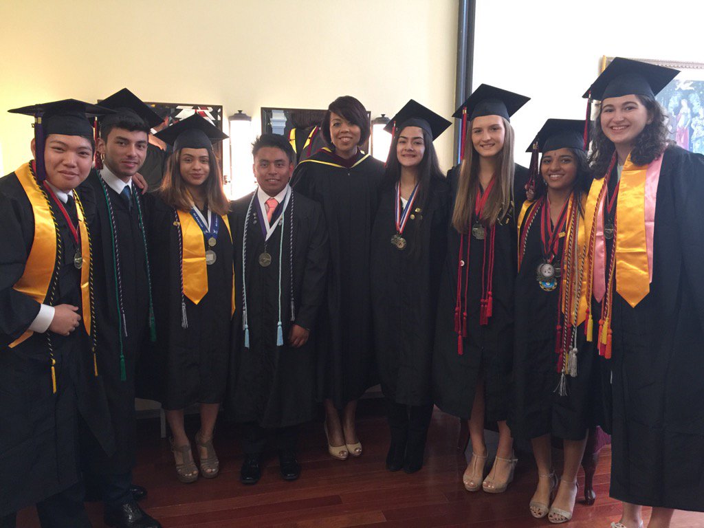 Northwood speakers and class officers ready to roll! <a href="/NorthwoodPrin/">Northwood Leadership Team</a> #MCPSGrad