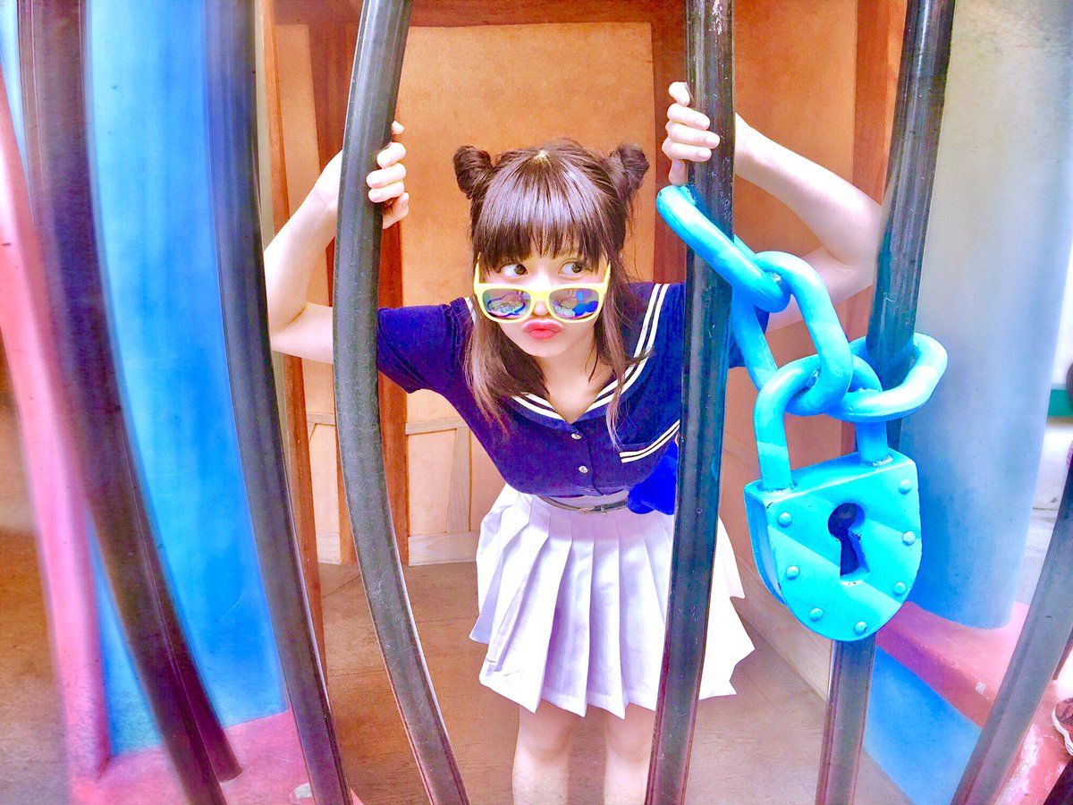 ViennaDoLL's tweet photo. ドナルドの誕生日🎂🐥❤️🏰🎢🎉🌈✨ https://t.co/VBabdUryXo