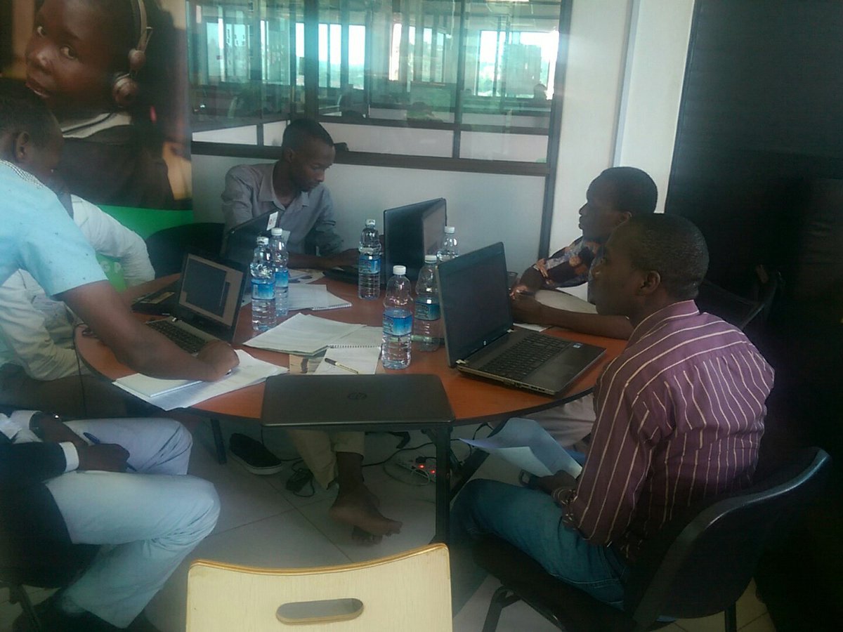 ivan_upsons's tweet image. #datalabug team manya ssente