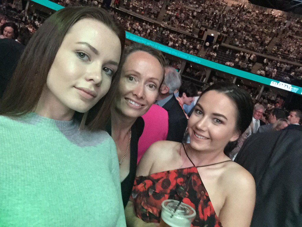 FionaWallace1's tweet photo. @celticfc great night https://t.co/4tyHe5oUXs