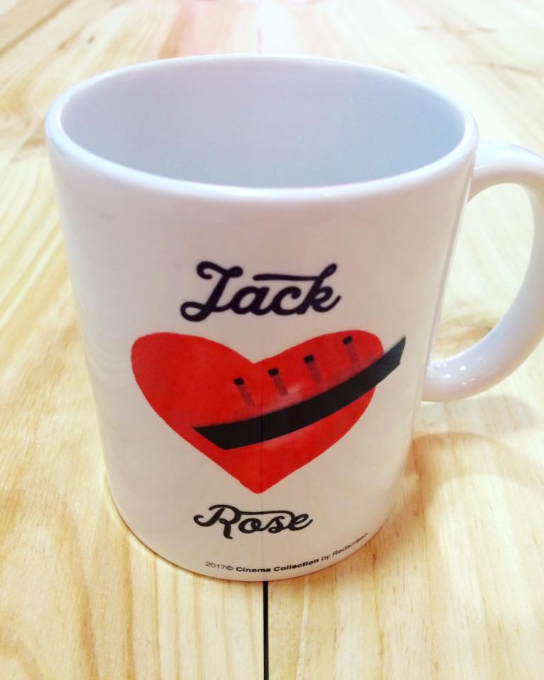 En <a href="/redscreen6/">redscreen</a> nos encanta el #cine y para celebrarlo hemos creado estas #moviemugs de parejas de #peliculas ven a por tu pareja favorita.