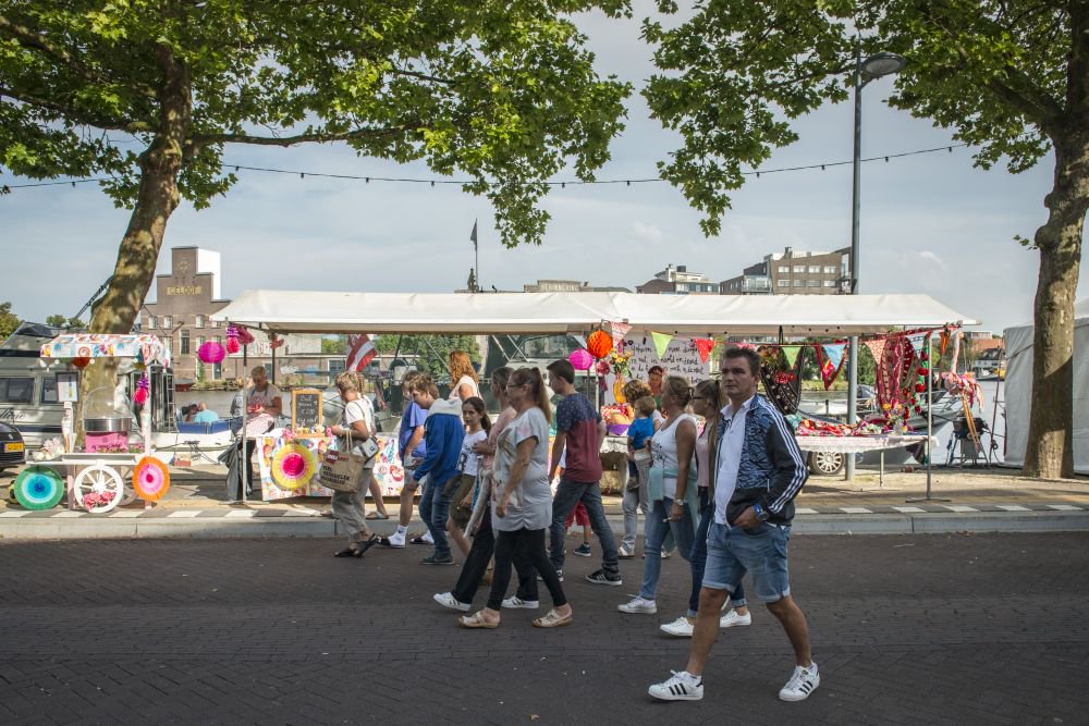Zaanstreek's tweet photo. Morgen extra reden om het mooiste stukje Zaan op te zoeken - #Saenfestijn in Zaanbocht #Wormerveer https://t.co/AhrQWfH1Pk https://t.co/dbu9J2qYE1