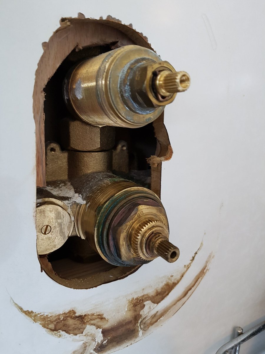 GWBPlumbing's tweet photo. @showerdoc this is  the shower from this morning with everything removed. Any help would be appreciated thanks https://t.co/fTnouLIgCo