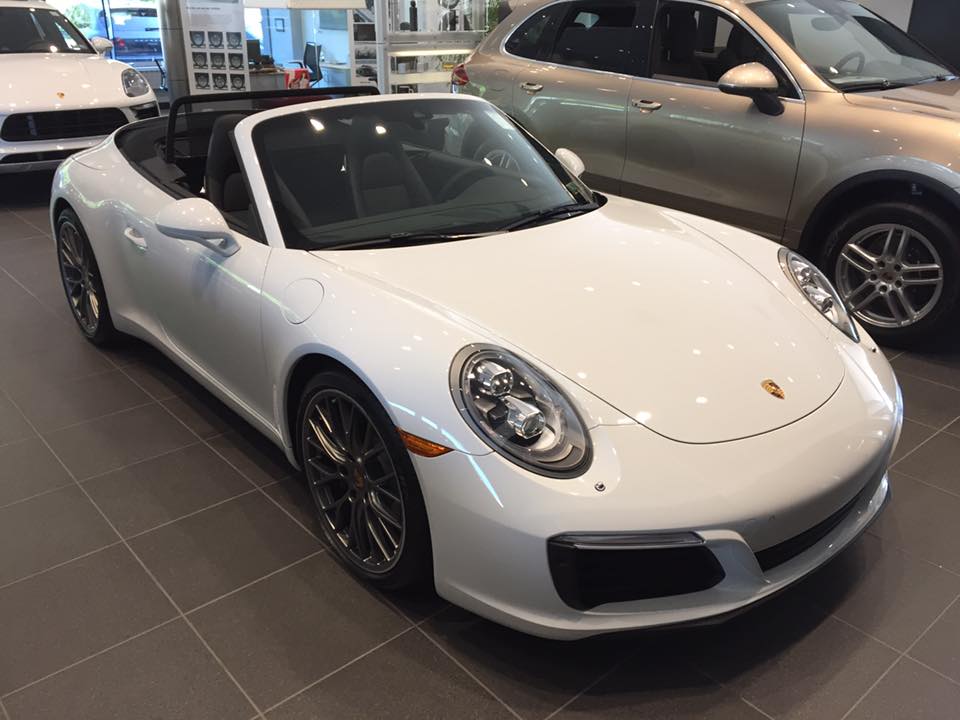 This Porsche 911 is ready to hit the road this weekend! #TGIF