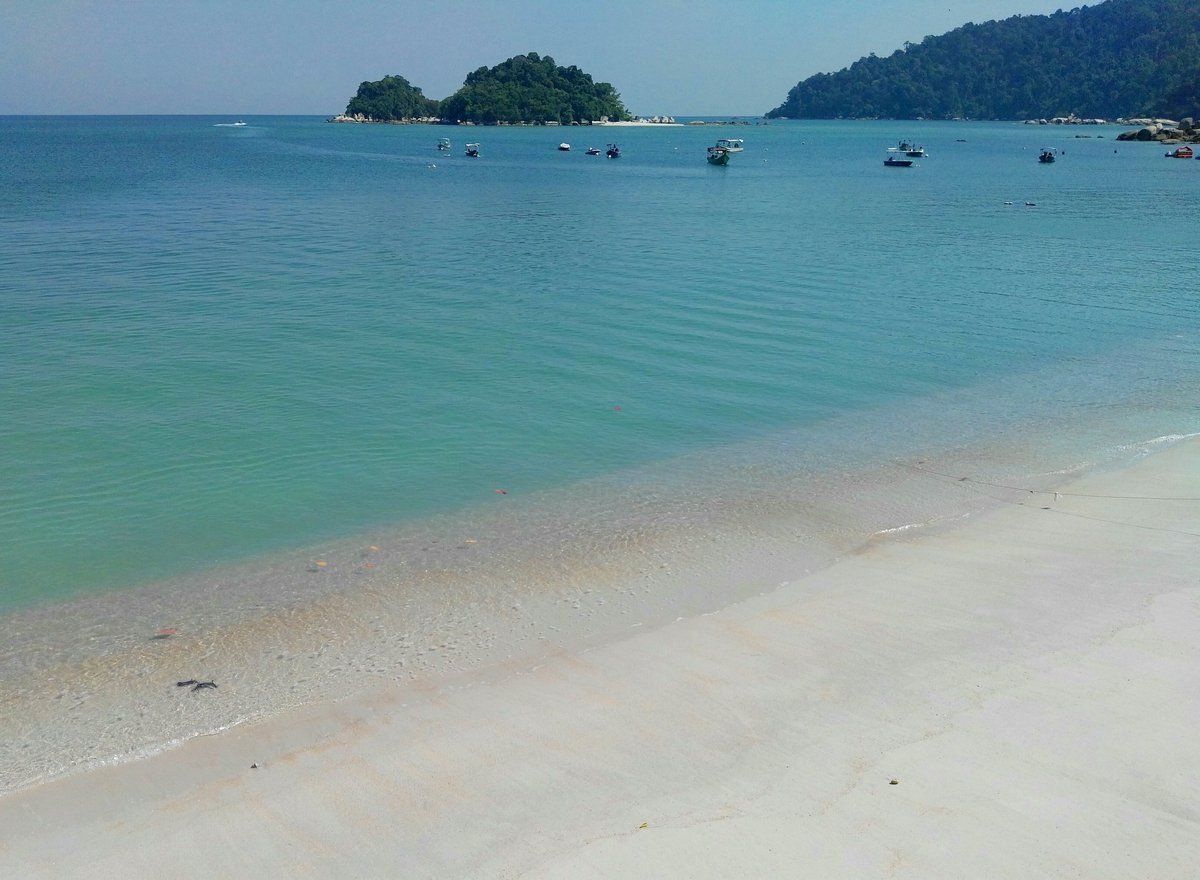 MamacitaGarcia's tweet image. Beach today :) 💙
#teluknipah #pulaupangkor #beachbum #nipahbeach #pangkorisland