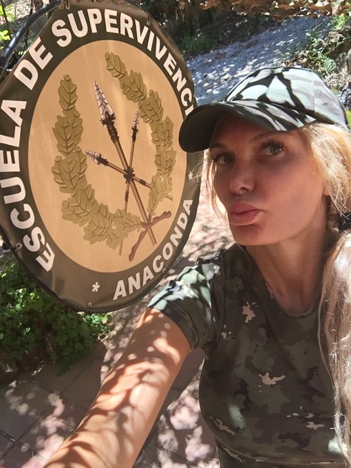 En @ES_anaconda la mejor #EscuelaDeSupervivencia  #Oj&eacute;n #M&aacute;laga curso avanzado de #supervivencia  Te<a class="tags" target="_blank" title="On Twitter" href="/?out=eyJ0eXAiOiJKV1QiLCJhbGciOiJIUzUxMiJ9.eyJpYXQiOjE3MjIwMzI4ODQsImlzcyI6InR3cG9ybnN0YXJzLmNvbSIsIm5iZiI6MTcyMjAzMjg4NCwiZXhwIjoxNzUzNTY4ODg0LCJyZWRpcmVjdF91cmwiOiJodHRwczovL3R3aXR0ZXIuY29tL0VTX2FuYWNvbmRhIn0.LtWD-md463fKC12ngNDZ2DMUQR8EPGrVjpqwKaVhOlRZ8VZbcYI_QyuLlGGHULuIOiHuy7CbylS3IVrwiIwzEA">@ES_anaconda</a><a href="/tag/escueladesupervivencia"class="tags">#EscuelaDeSupervivencia</a><a href="/tag/m%C3%A1laga"class="tags"><span>#m&aacute;laga</span></a><a href="/tag/yolaberrocal"class="tags"><span>#yolaberrocal</span></a><a href="/tag/yolista"class="tags"><span>#yolista</span></a><a href="/tag/oj%C3%A9n"class="tags"><span>#oj&eacute;n</span></a><a href="/tag/supervi"class="tags"><span>#supervi</span></a>