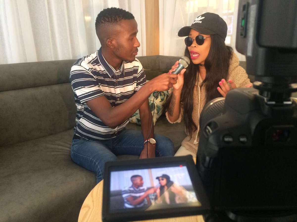 Busi Kondleka tweet media